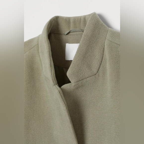 💚 BNWT H&M Light Green Knee-Length Coat with Belt and Stand-up Collar Size 6 💚 - Picture 3 of 12
